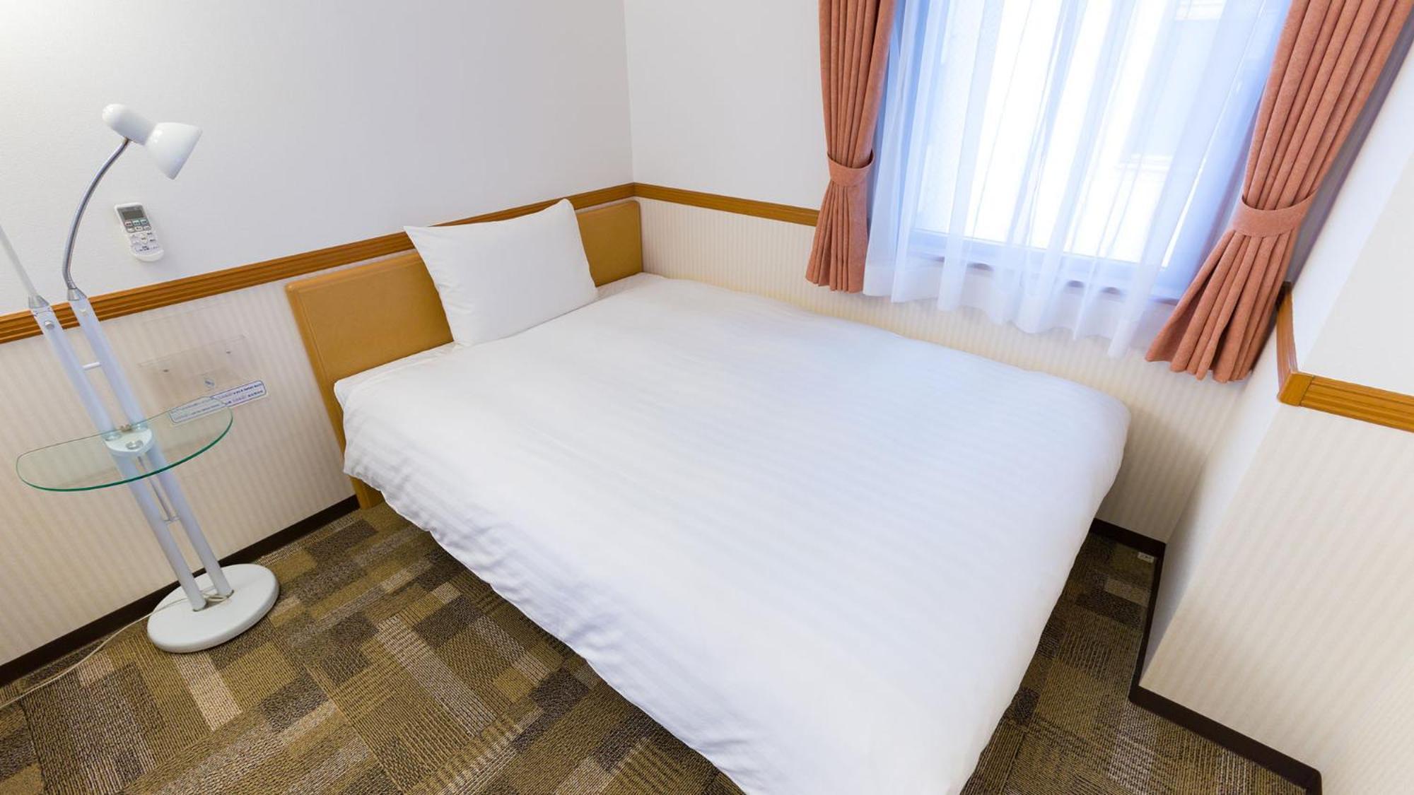 Toyoko Inn Shin-Yatsushiro Ekimae Rum bild